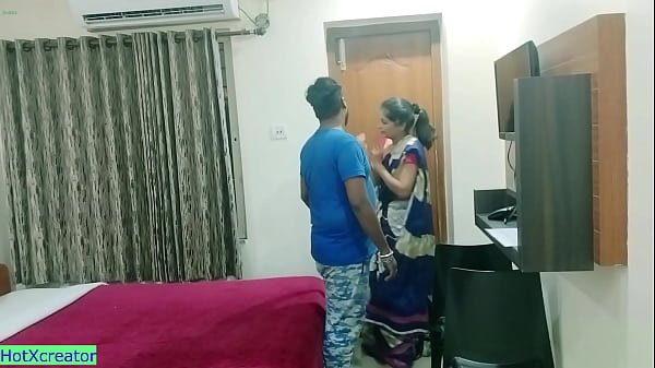 Village Bhabhi Sex! Beautiful Pussy Fuck