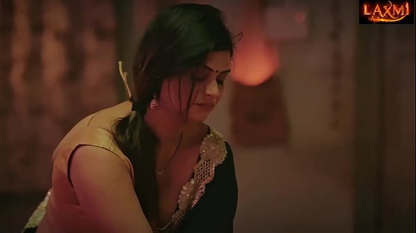 सौतेले बेटे से भारतीय खूबसूरत एमआईएलए सौतेली माँ की असली हिंदी सेक्स वीडियो